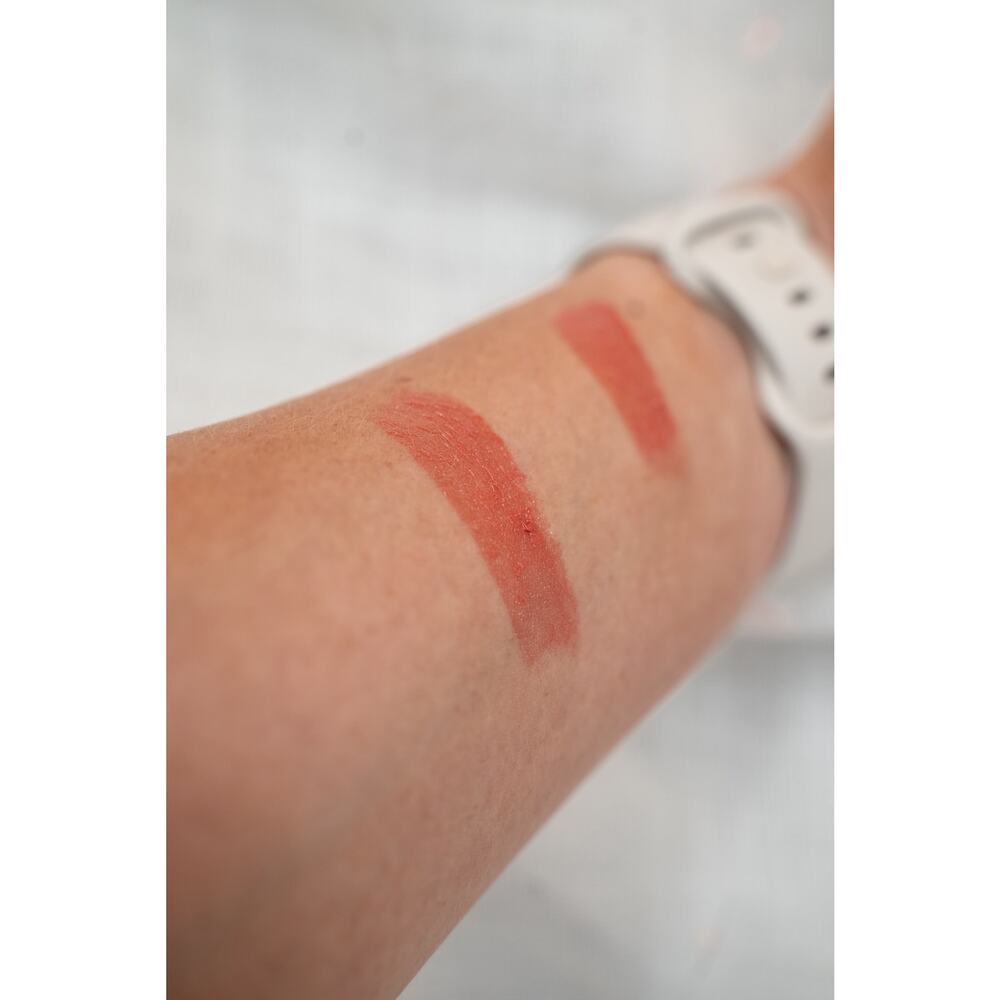**BUNDLE 2 for $6) Elizabeth Arden Plush Up Lip Gelato Lipstick NEW - Picture 4 of 6